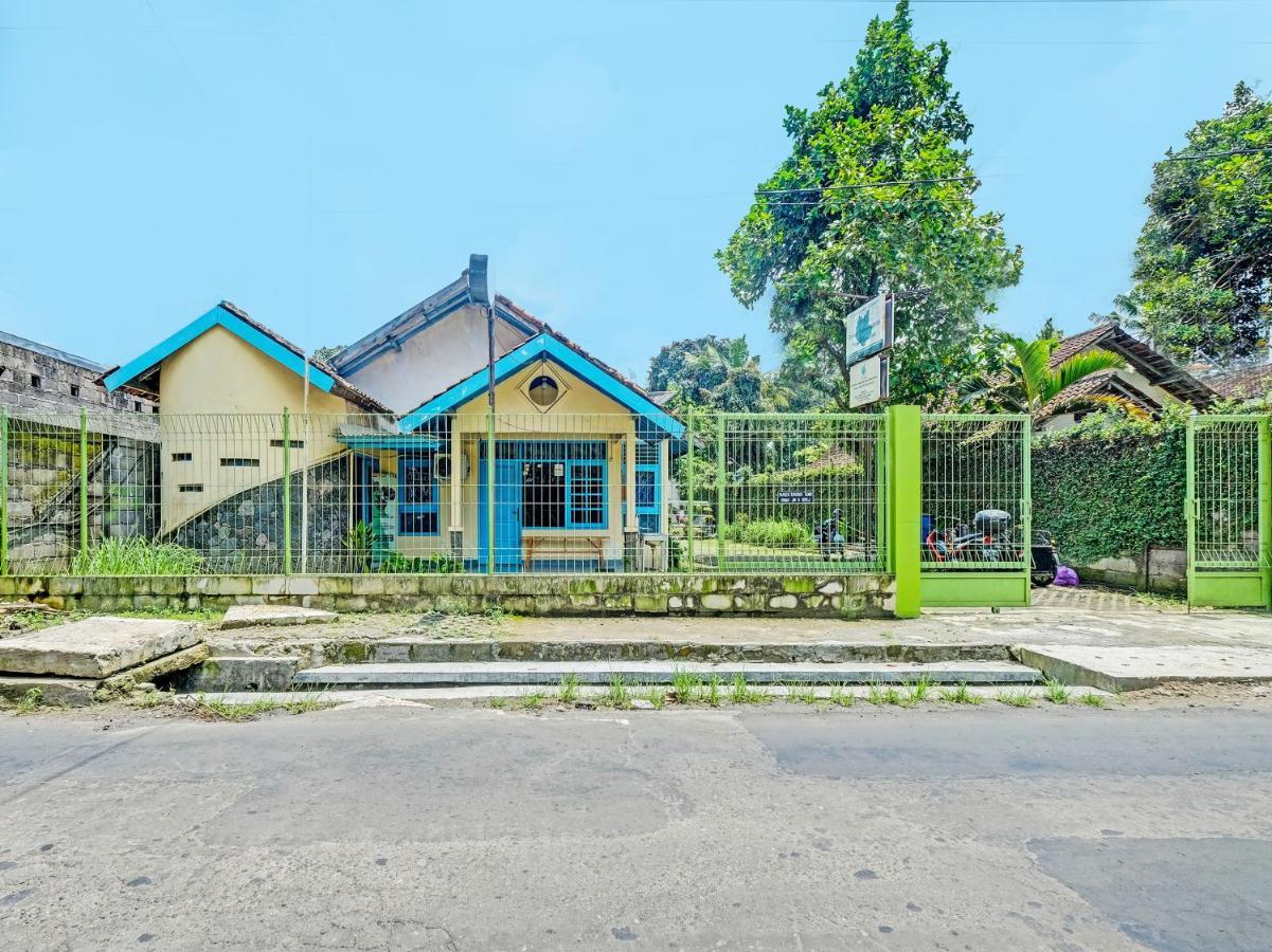 Hotel Spot On 2275 Omah Jm Beran Kidul Exterior foto