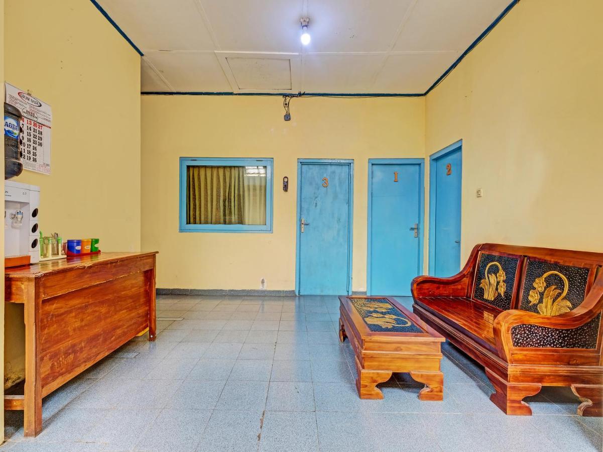 Hotel Spot On 2275 Omah Jm Beran Kidul Exterior foto